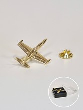 Значок Л-39 позолота
